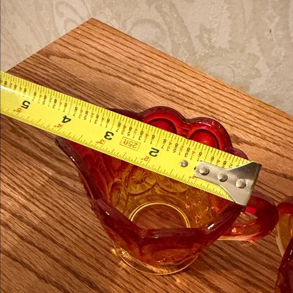 Vintage Moon and Star Amberina Glass Creamer and Sugar Set - Picture 6 of 7